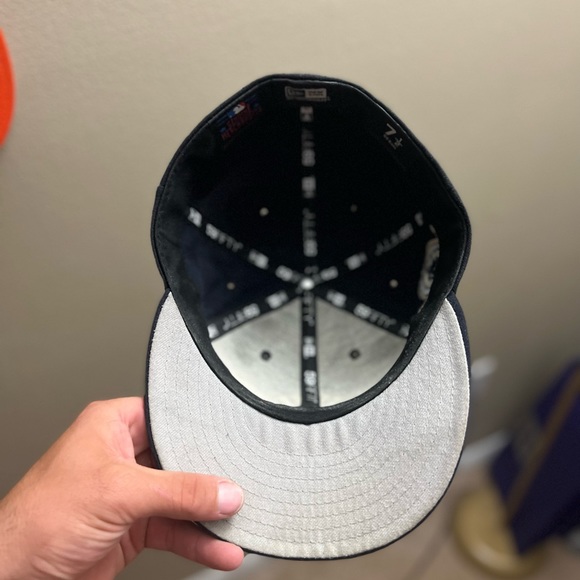 NYY FITTED - Picture 5 of 5